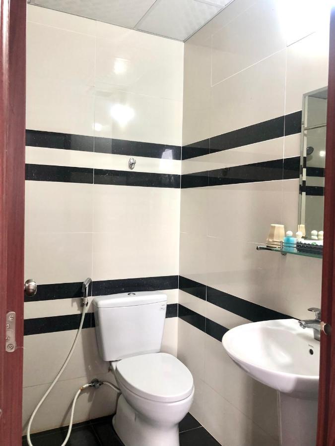 Green Ville Hotel Dong Nai Dau Giay Экстерьер фото